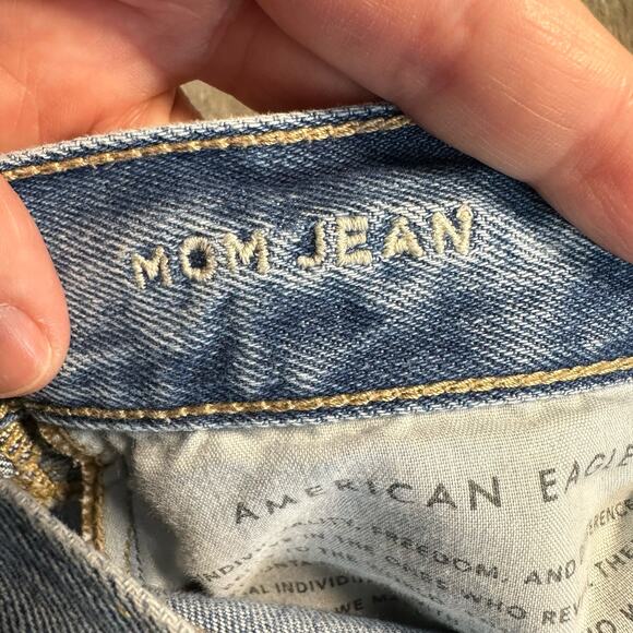American Eagle Mom Jeans 6 Distressed - Picture 10 of 14